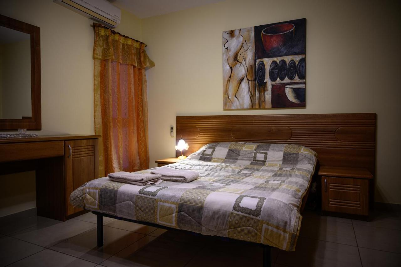 Daffodil Apartment St. Paul's Bay Buitenkant foto